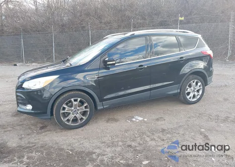 2015 Ford Escape Titanium z USA, uszkodzony, nr VIN 1FMCU9JX3FUB44852
